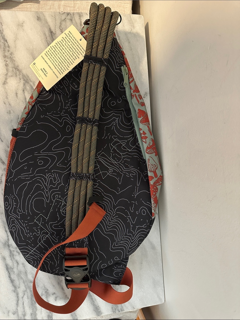 KAVU Men’s Red Mushroom Sling Bag Paxton pack far out forage NEW NWT - Picture 5 of 7